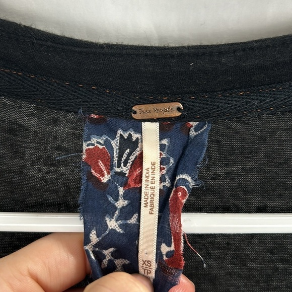 Free People Dolman Medallion Printed Long Sleeve Top -Size X-Small - Picture 3 of 9